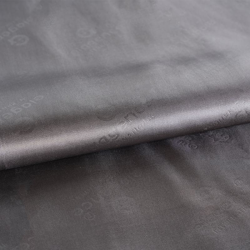 Подкладка из твила с тиснением A/V