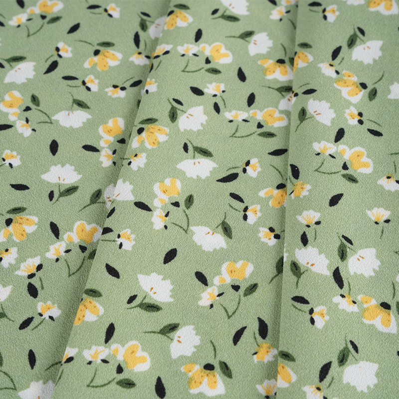 2026*75 Шелковый креп Яо с ложным поворотом и небольшим цветочным принтом