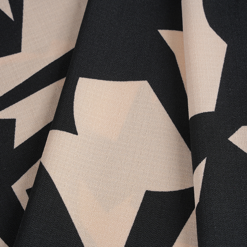 5068 Ткань Linglong из конопли с розовым и черным принтом