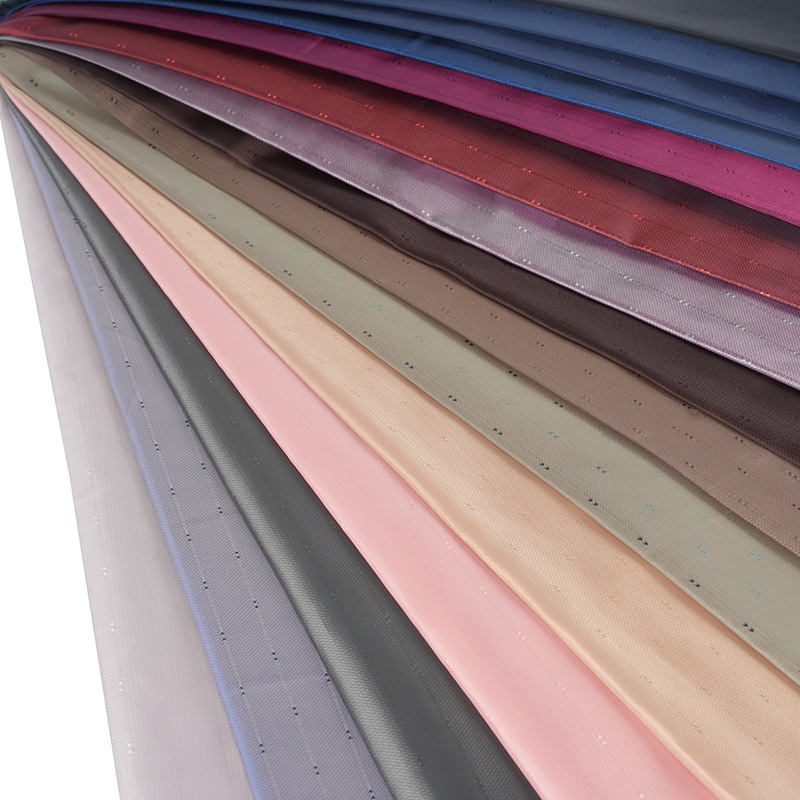 Жаккардовый гофрированный жаккард в полоску со стрелкой из белой нити из полиэстера