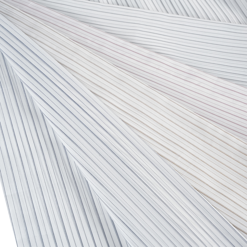 Ткань для подкладки рукавов из 100% полиэстера в полоску