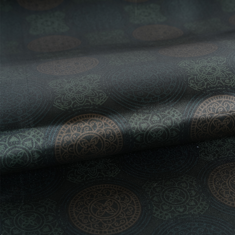 Легкая вращающаяся ткань с туманным принтом мороженого 180 т