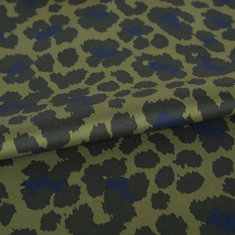 Высокоэластичная ткань из эпонжа 230T с большим леопардовым принтом